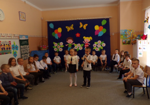 Przedszkolaki mówiące wiersz