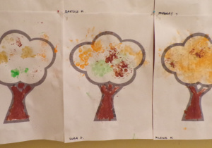 "Jesienne drzewa" - prace plastyczne dzieci z grupy 2