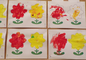"Jesienne kwiaty" - prace plastyczne dzieci z grupy 1